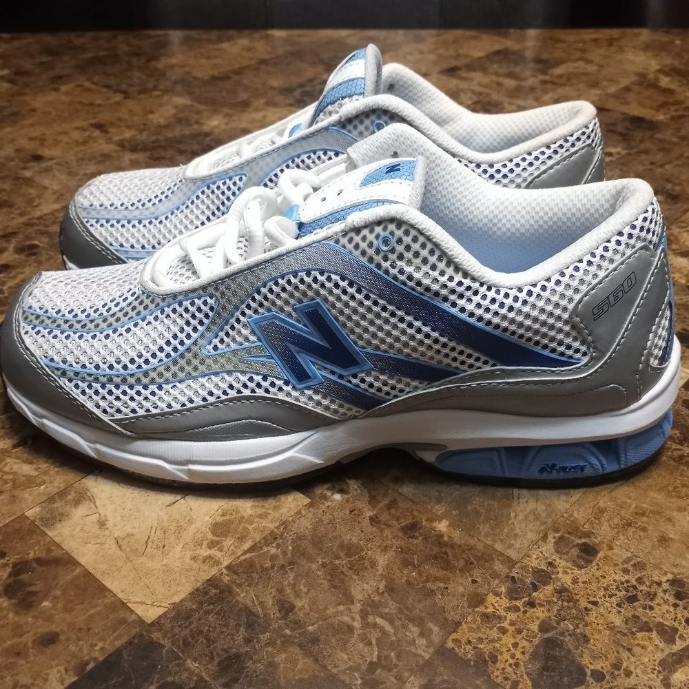 NWOT New Balance Women's 560 N Fuse Running Sneakers